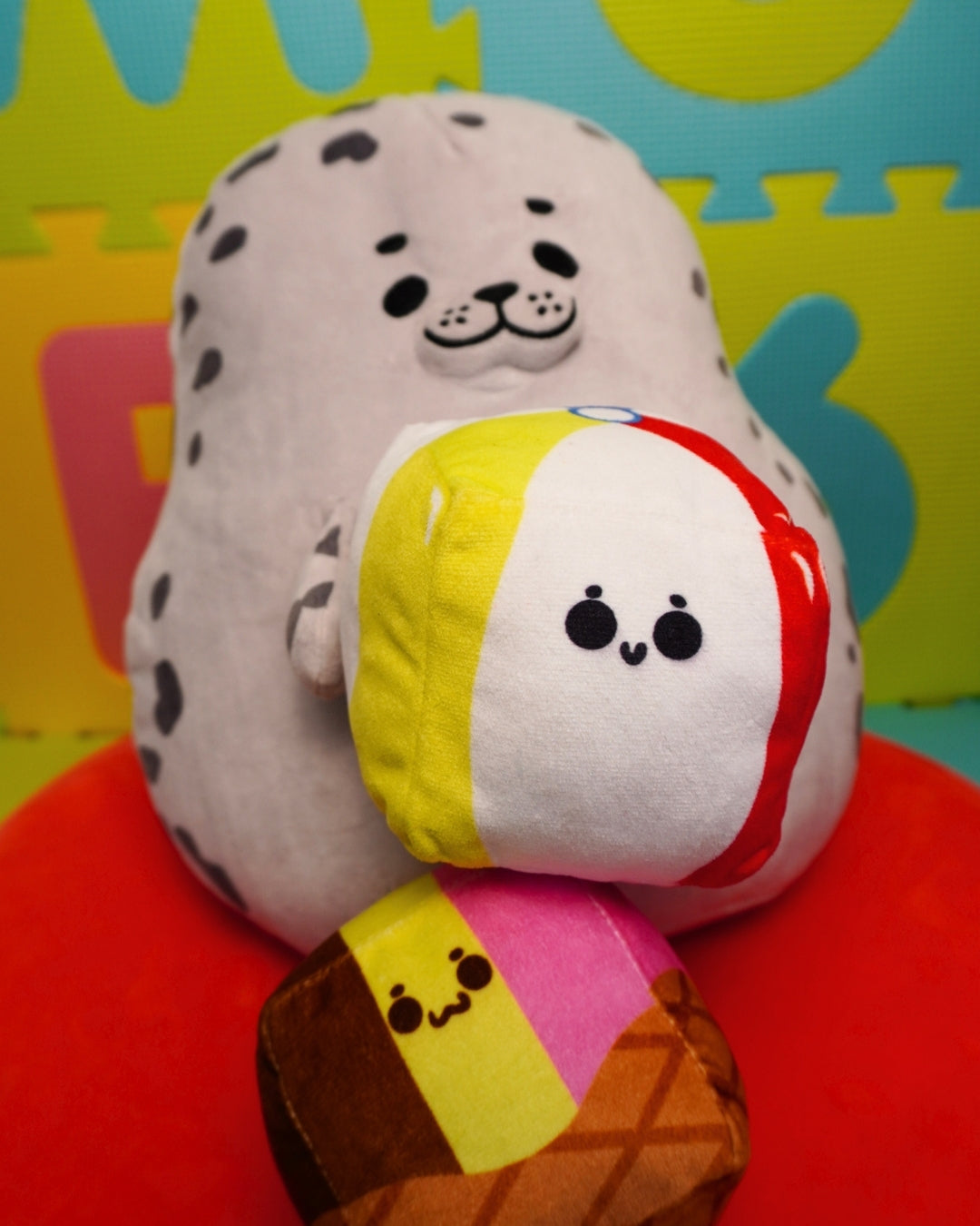 Sr. Foca, Pelota de playa y Napolitano
